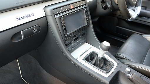 アウディ RS4 アバント ﾎﾜｲﾄｽﾀｲﾙLTD