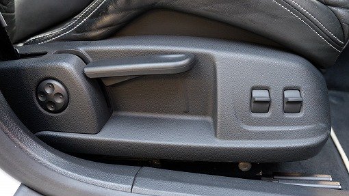 アウディ RS4 アバント ﾎﾜｲﾄｽﾀｲﾙLTD