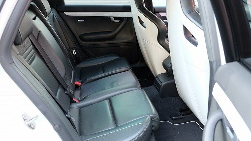 アウディ RS4 アバント ﾎﾜｲﾄｽﾀｲﾙLTD