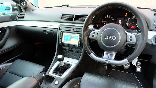 アウディ RS4 アバント ﾎﾜｲﾄｽﾀｲﾙLTD