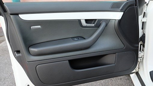 アウディ RS4 アバント ﾎﾜｲﾄｽﾀｲﾙLTD
