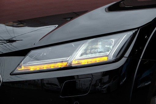 アウディ TT 2.0TFSI クワトロ