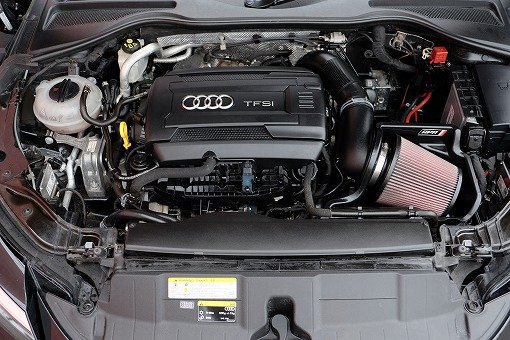 アウディ TT 2.0TFSI クワトロ