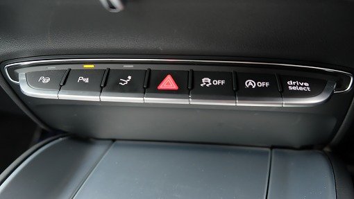 アウディ TTS クーペ