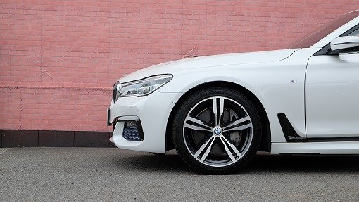 BMW 750Li Mスポーツ