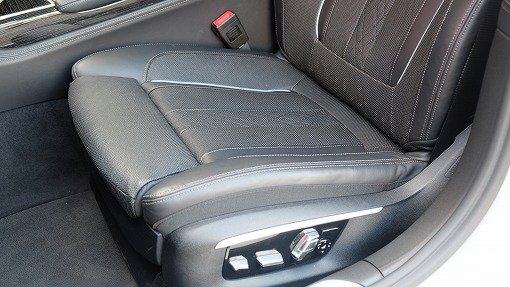 BMW 750Li Mスポーツ