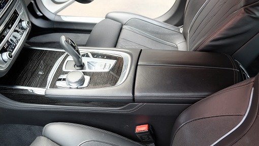 BMW 750Li Mスポーツ