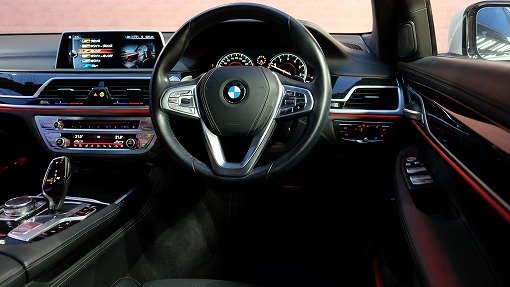 BMW 750Li Mスポーツ