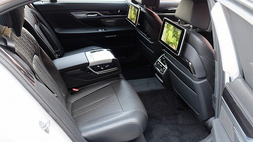 BMW 750Li Mスポーツ