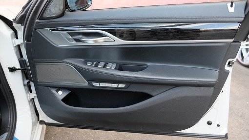 BMW 750Li Mスポーツ