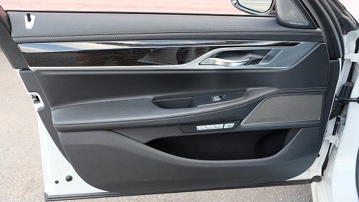 BMW 750Li Mスポーツ