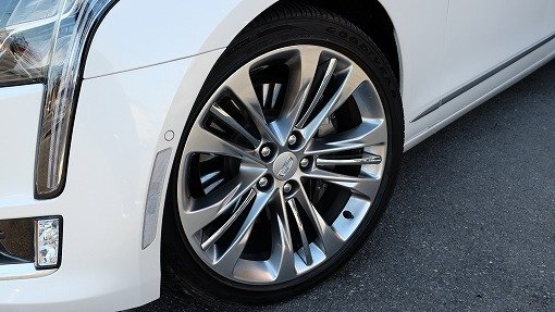 キャデラック CT6 プラチナム