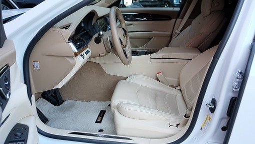 キャデラック CT6 プラチナム