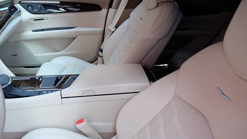 キャデラック CT6 プラチナム