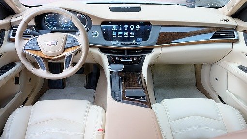 キャデラック CT6 プラチナム