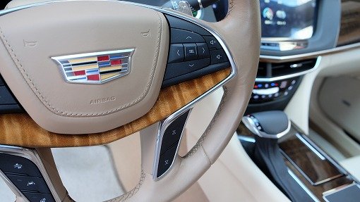 キャデラック CT6 プラチナム