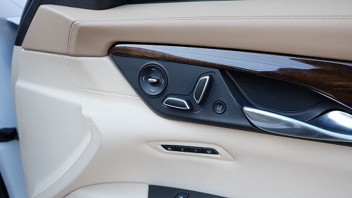 キャデラック CT6 プラチナム