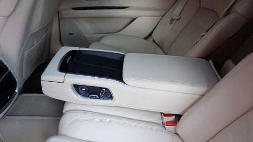 キャデラック CT6 プラチナム