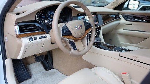 キャデラック CT6 プラチナム