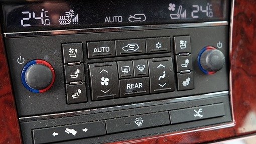 キャデラック エスカレード ESV
