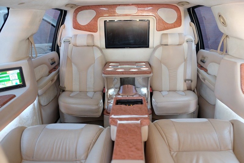 キャデラック エスカレード ESV Limo（6）