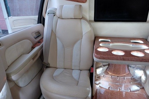 キャデラック エスカレード ESV Limo