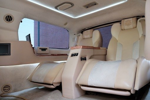 キャデラック エスカレード ESV Limo