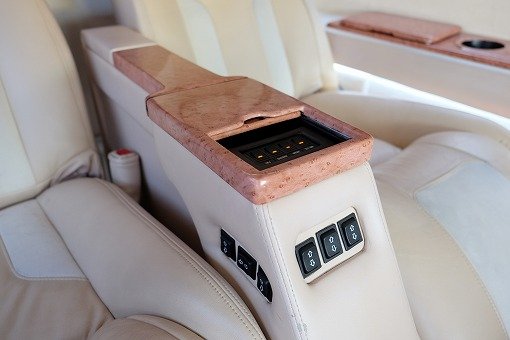キャデラック エスカレード ESV Limo