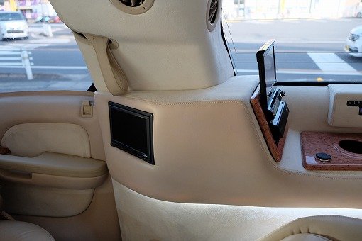キャデラック エスカレード ESV Limo