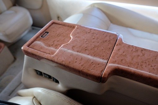 キャデラック エスカレード ESV Limo