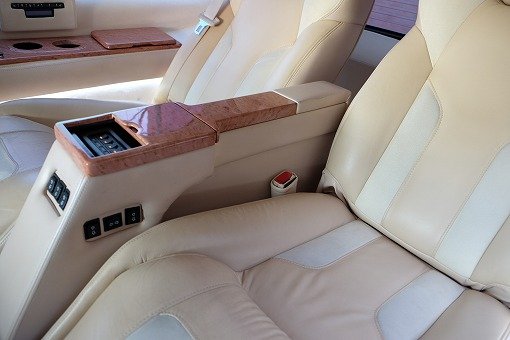 キャデラック エスカレード ESV Limo