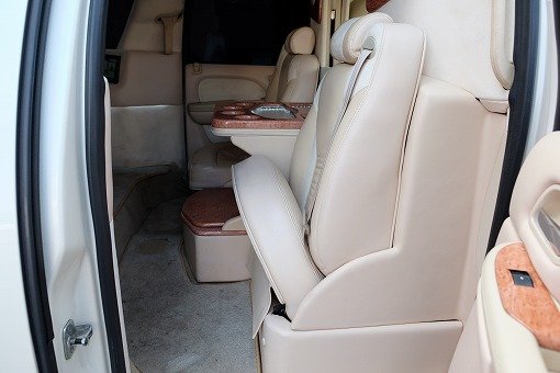 キャデラック エスカレード ESV Limo
