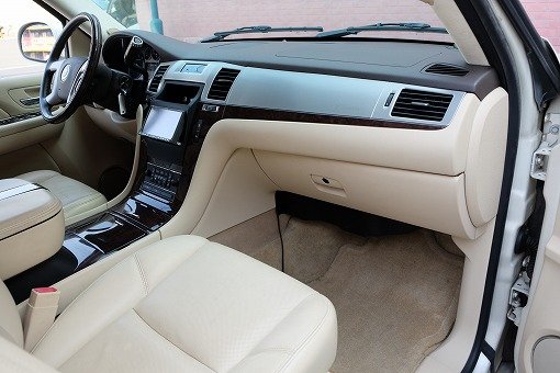 キャデラック エスカレード ESV Limo