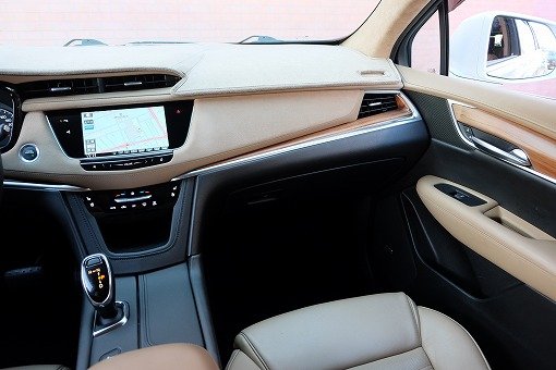 キャデラック XT5 クロスオーバー
