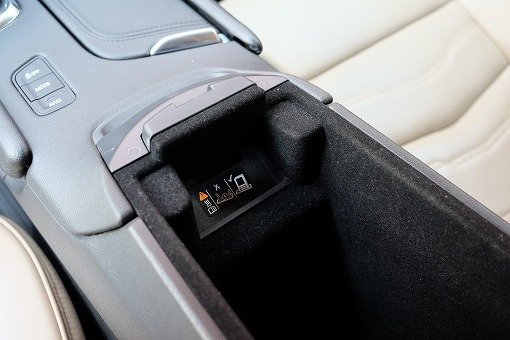 キャデラック XT5 クロスオーバー