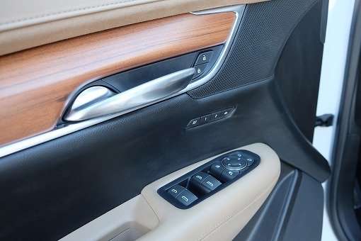 キャデラック XT5 クロスオーバー