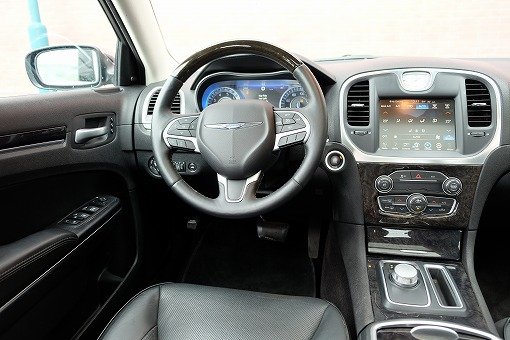 クライスラー 300C 現行
