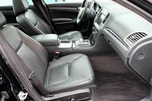 クライスラー 300C 現行