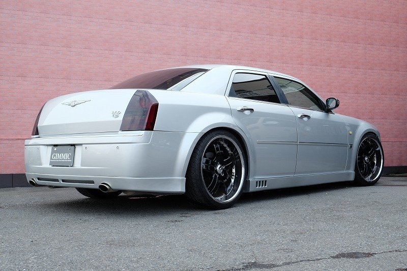 クライスラー 300C 5.7（4）