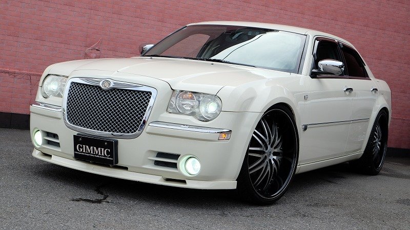 クライスラー 300C 5.7HEMI（2）