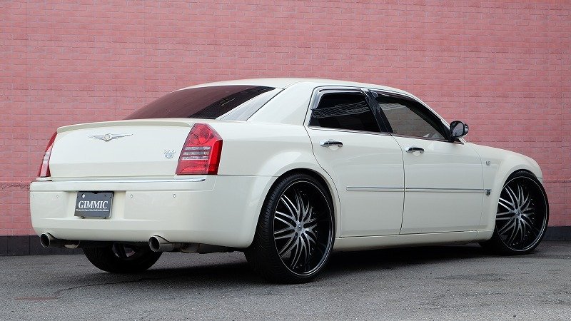 クライスラー 300C 5.7HEMI（3）
