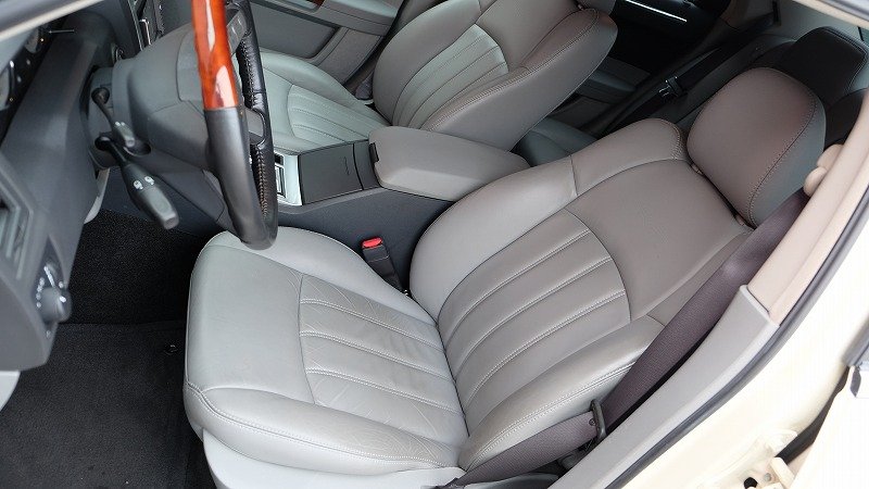 クライスラー 300C 5.7HEMI（6）