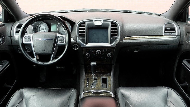 クライスラー 300C 5.7HEMI（7）