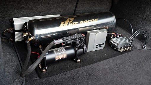 クライスラー 300C 5.7HEMI
