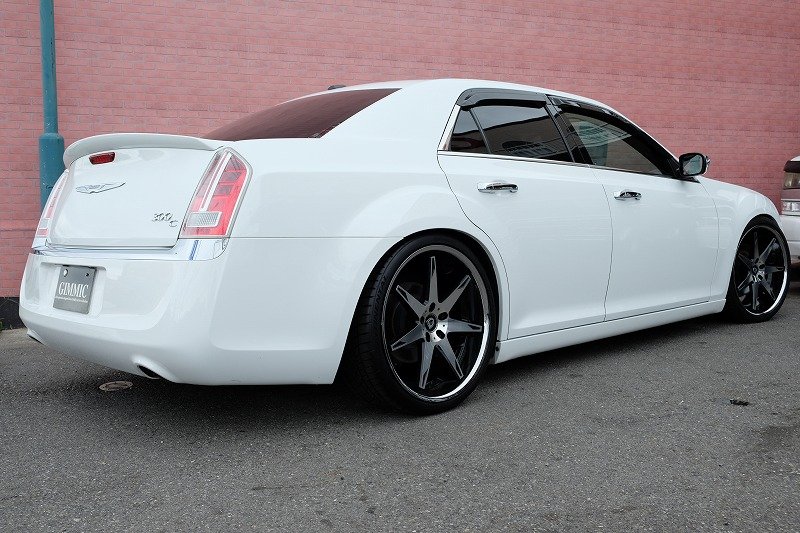 クライスラー 300C 5.7HEMI（2）