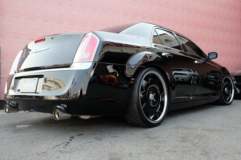 クライスラー 300C 5.7HEMI（4）