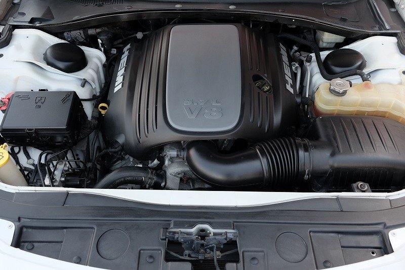 クライスラー 300C 5.7HEMI（4）