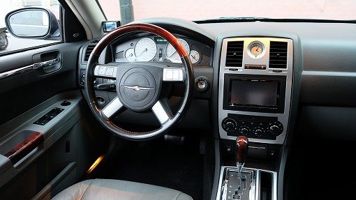 クライスラー 300C GIMMIC