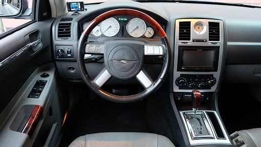 クライスラー 300C GIMMIC
