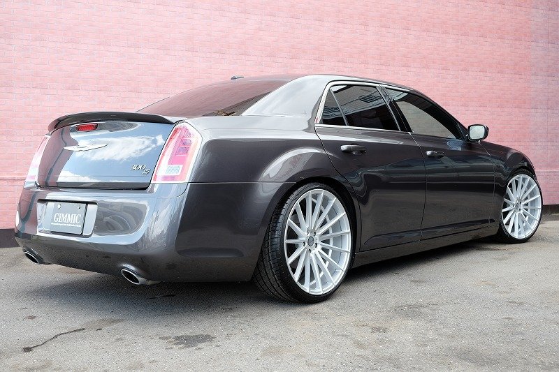 クライスラー 300C “S” パノラマSR付（2）